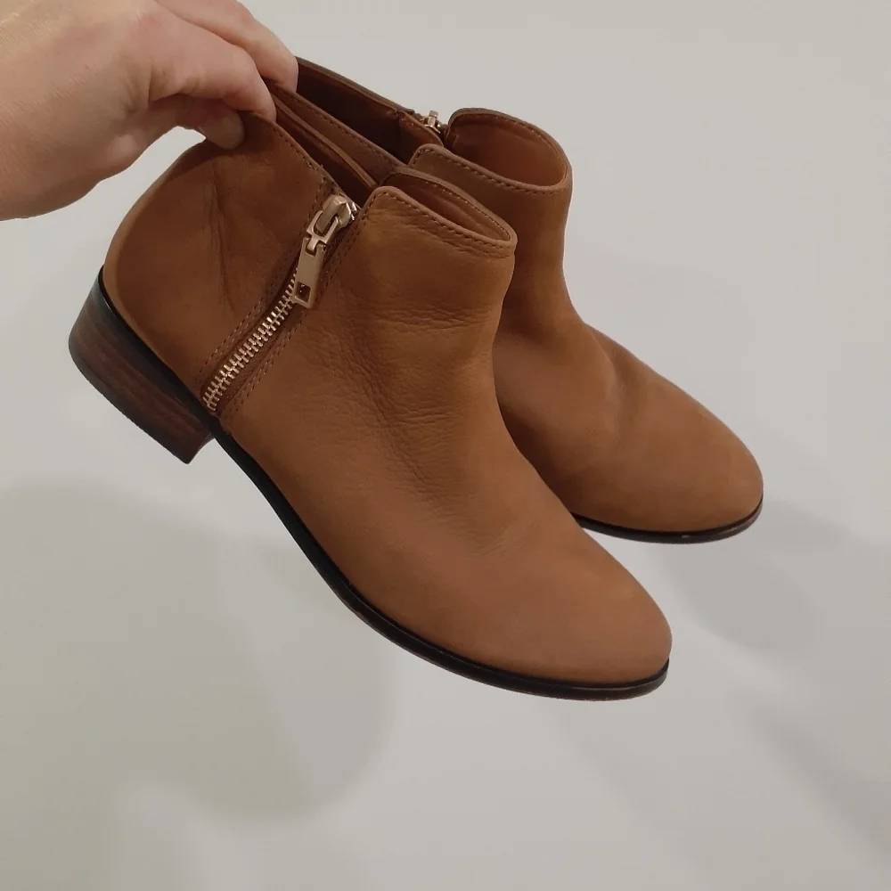 Like New Aldo Coastal Cowgirl Ankle Boot Camel Colour - Picture 9 of 9